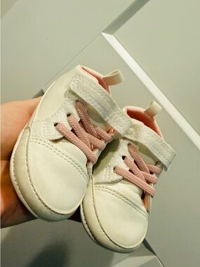 Carter’s White and Pink Soft Sole Sneakers - 6-12 months